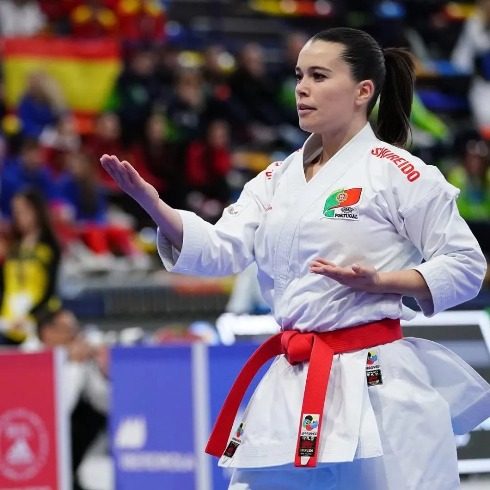 Ana Sofia Cruz: Entre o Karaté, o Ensino e a Vida, Uma Atleta de Excelência